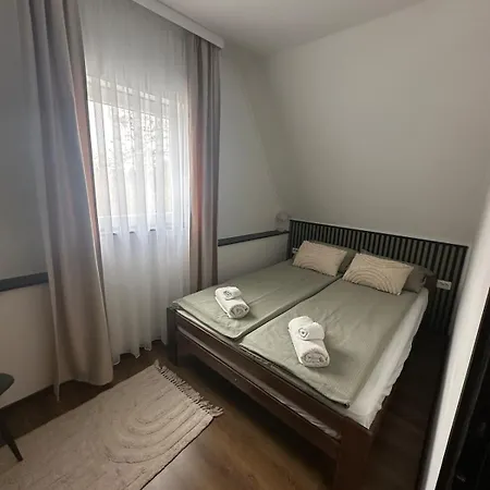 Koeroesparton Appartamento Békésszentandrás
